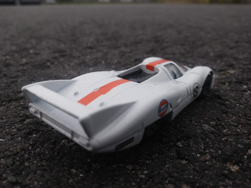 Nothing says “aerodynamic” like a great big wing